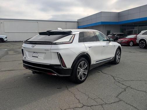 2025 Cadillac LYRIQ Luxury