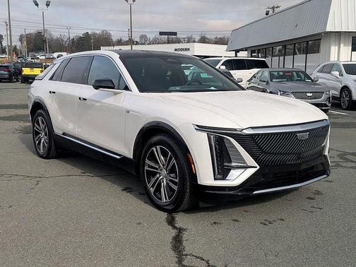 2025 Cadillac LYRIQ Luxury