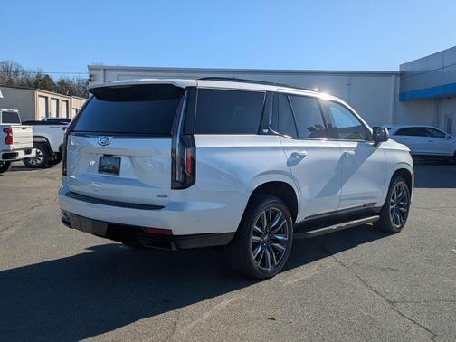 2024 Cadillac Escalade Sport