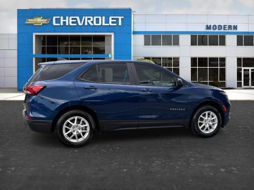 Blue 2022 Chevrolet Equinox LS