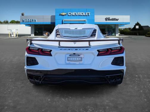 2026 Chevrolet Corvette Stingray w/2LT