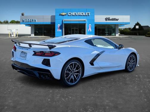 2026 Chevrolet Corvette Stingray w/2LT