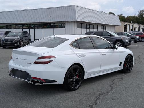2023 Genesis G70 3.3T