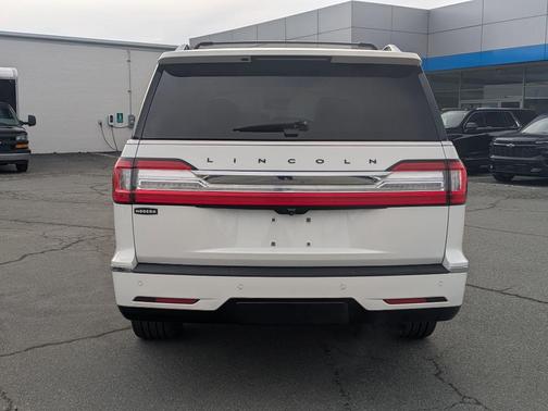 2021 Lincoln Navigator L Black Label