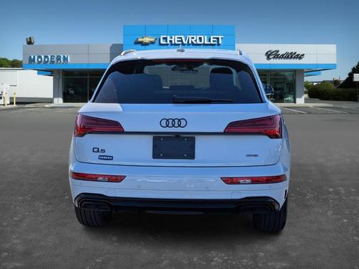 2025 Audi Q5 45 S line quattro Premium
