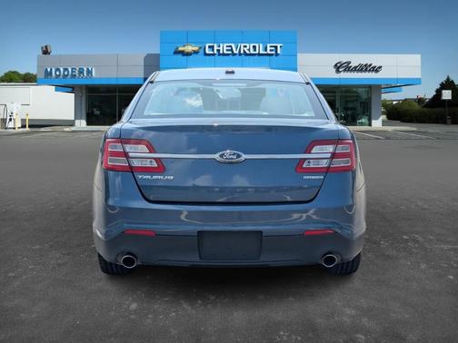 2018 Ford Taurus SE