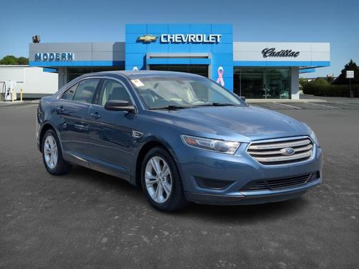 2018 Ford Taurus SE