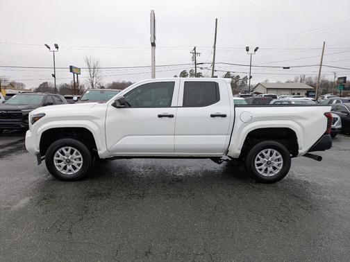 2024 Toyota Tacoma SR