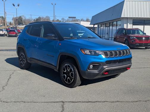 2024 Jeep Compass Trailhawk