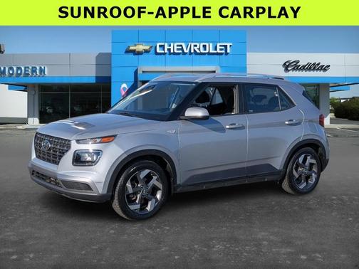 2022 Hyundai VENUE SEL