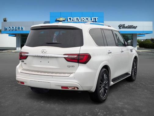 2022 INFINITI QX80 SENSORY