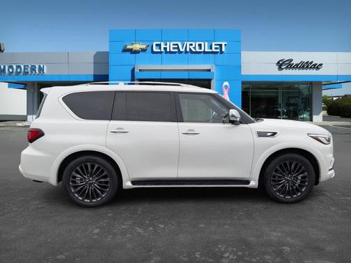 2022 INFINITI QX80 SENSORY