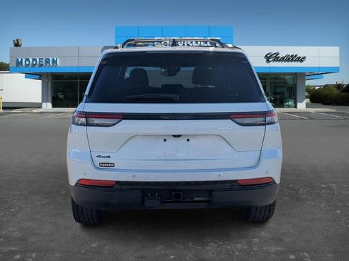 2023 Jeep Grand Cherokee Altitude