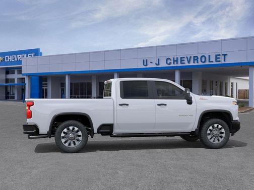 2026 Chevrolet Silverado 2500 Custom