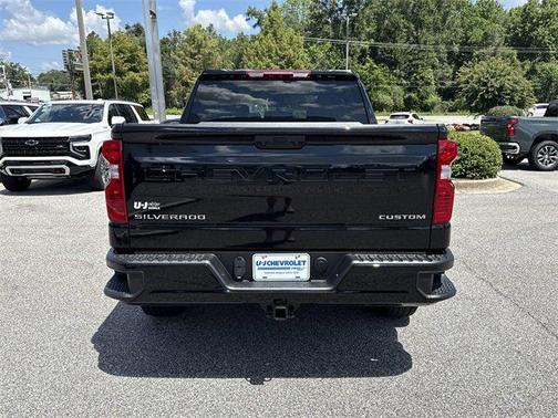 2025 Chevrolet Silverado 1500 Custom