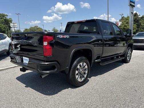 Black 2024 Chevrolet Silverado 2500 Custom