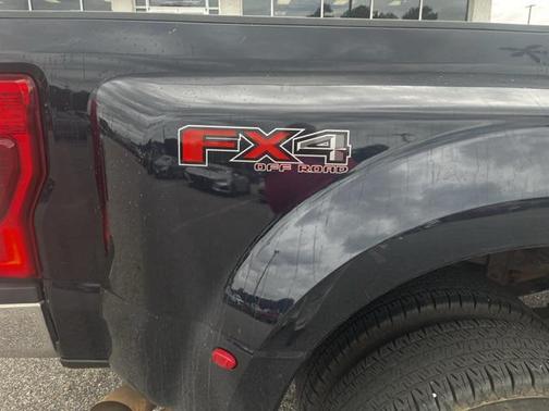 2021 Ford F-350 Lariat