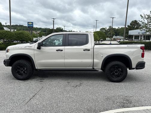 White Sands 2026 Chevrolet Silverado 1500 ZR2