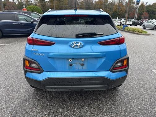 2021 Hyundai KONA SEL