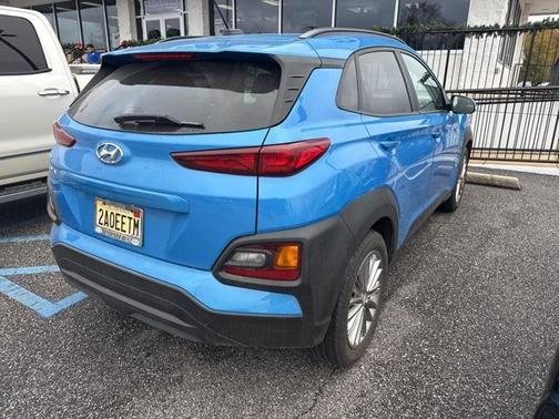 2021 Hyundai KONA SEL