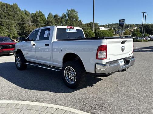 2021 RAM 2500 Tradesman Crew Cab 4x4 6'4' Box