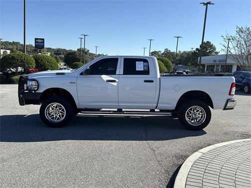 2021 RAM 2500 Tradesman Crew Cab 4x4 6'4' Box