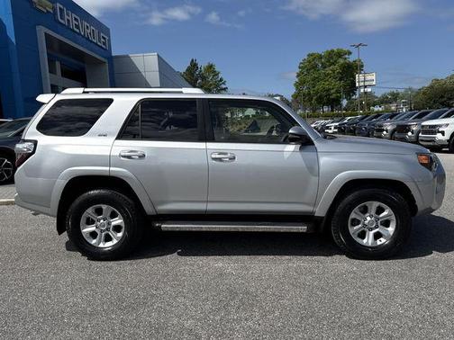 Classic Silver Metallic 2015 Toyota 4Runner SR5 Premium