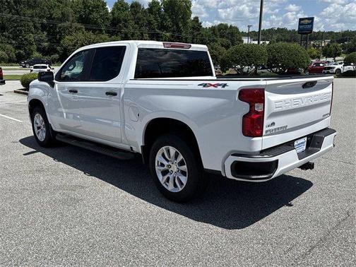 2025 Chevrolet Silverado 1500 Custom
