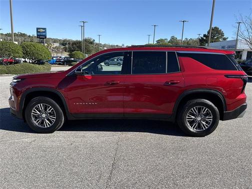 2025 Chevrolet Traverse LT
