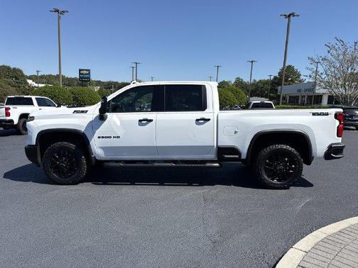 Summit White 2026 Chevrolet Silverado 2500 LTZ