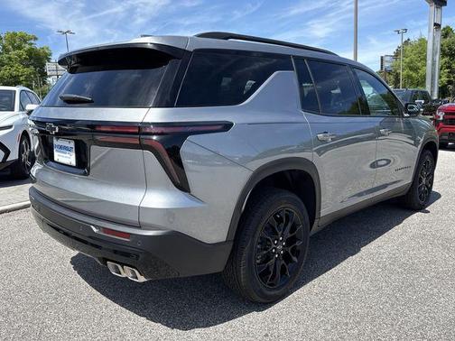 Sterling Gray Metallic 2026 Chevrolet Traverse LT