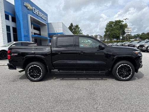 Black 2026 Chevrolet Colorado Z71