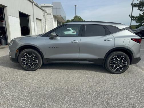 Sterling Gray Metallic 2024 Chevrolet Blazer RS