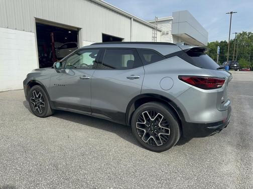 Sterling Gray Metallic 2024 Chevrolet Blazer RS
