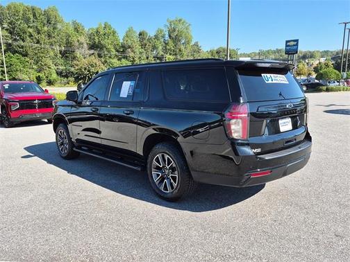 2023 Chevrolet Suburban 4WD Z71