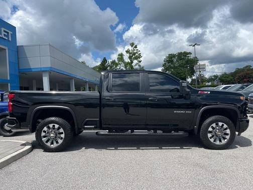 2025 Chevrolet Silverado 2500 Custom