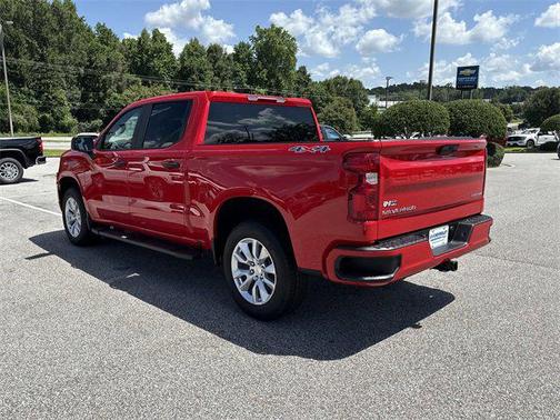 2025 Chevrolet Silverado 1500 Custom