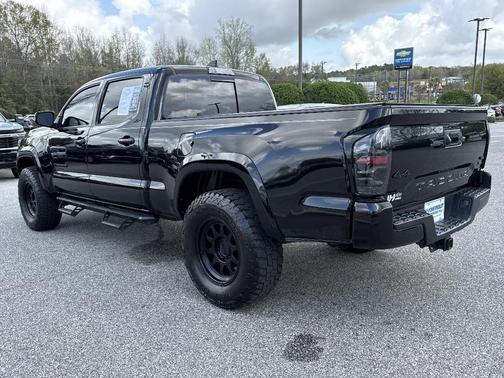 Black 2023 Toyota Tacoma SR5