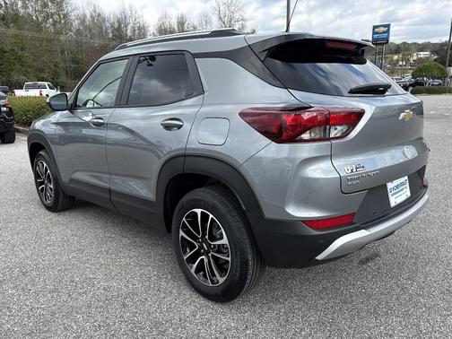 Sterling Gray Metallic 2026 Chevrolet Trailblazer LT