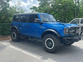 VELOCITY BLUE METALLIC 2024 Ford Bronco Badlands