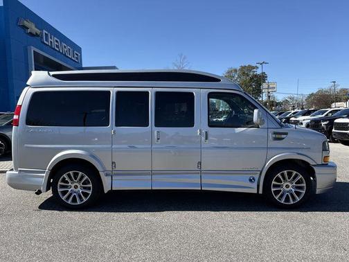 2020 GMC Savana 2500 Work Van