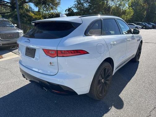 2019 Jaguar F-PACE S