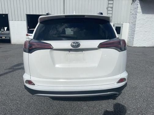 Super White 2016 Toyota RAV4 XLE