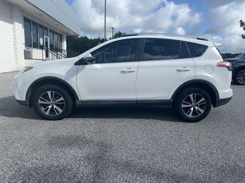 Super White 2016 Toyota RAV4 XLE