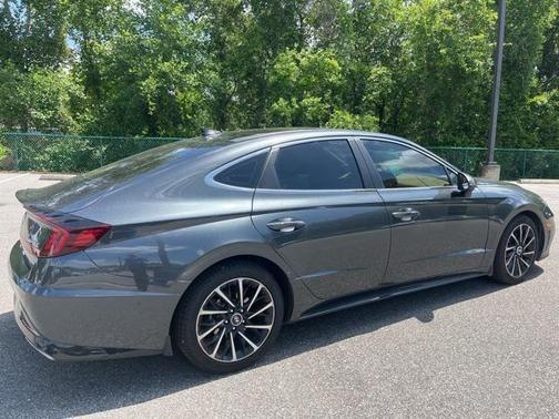2021 Hyundai SONATA Limited