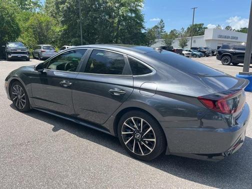 2021 Hyundai SONATA Limited