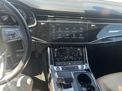 2023 Audi Q7 55 Premium Plus