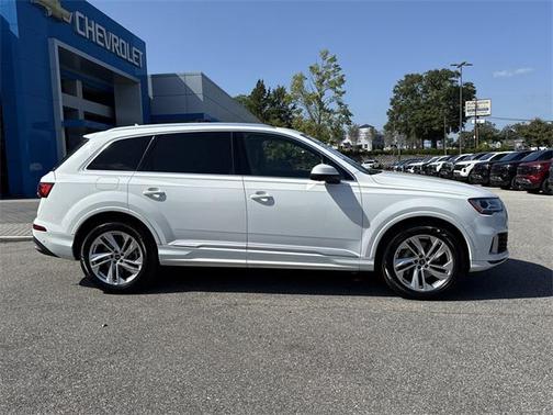 2023 Audi Q7 55 Premium Plus