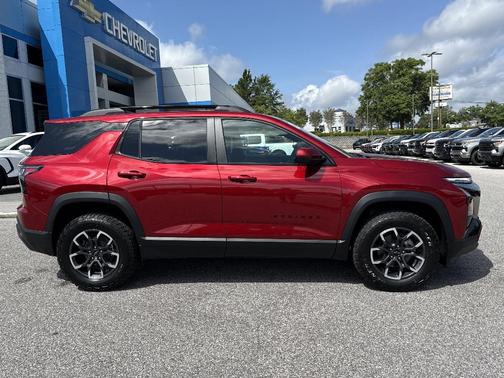 Radiant Red Tintcoat 2026 Chevrolet Equinox FWD ACTIV