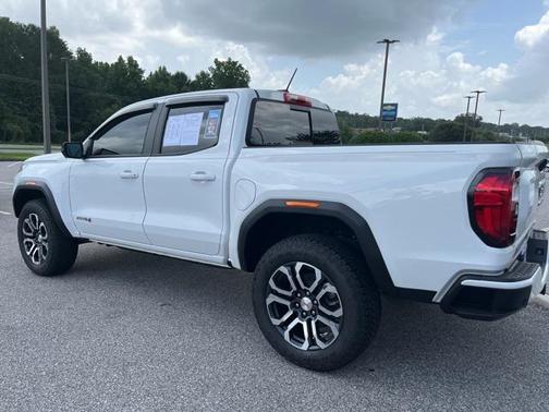 2024 GMC Canyon Base